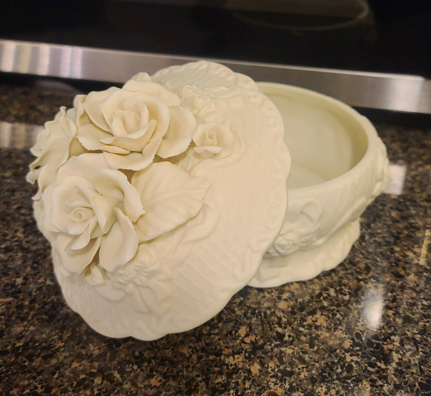 Ceramic Rose Dish - White